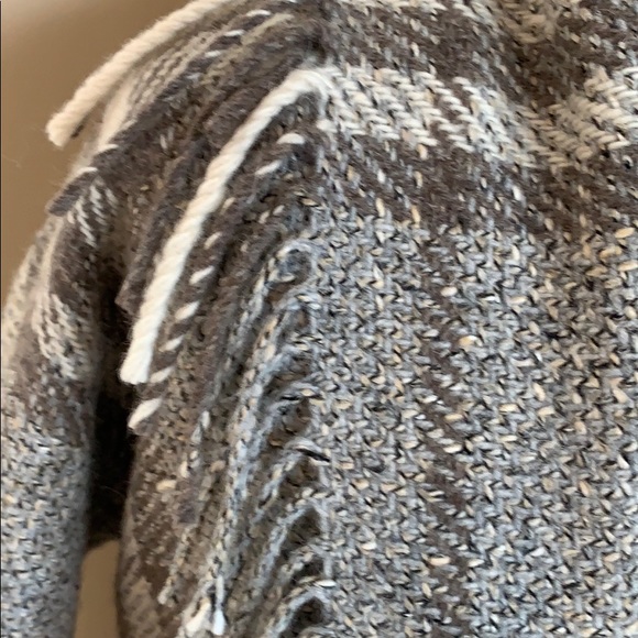 Burberry London Plaid Belted Wrap Coat  4 - Picture 5 of 11